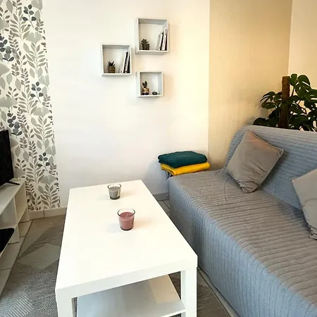 L'Essentiel -Proche Gare-Wifi-Parking Prive-2A4Pers Apartment Saint-Nazaire  Exterior photo