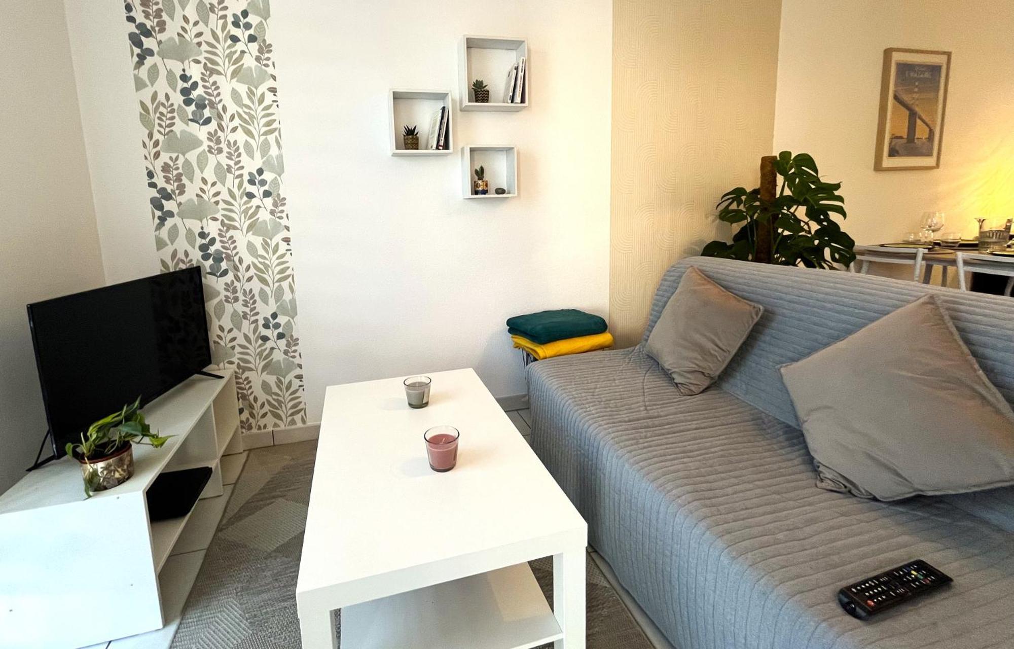 Apartment L'essentiel -proche Gare-wifi-parking Prive-2a4pers *